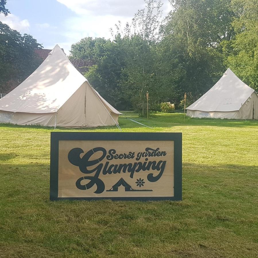 Secret Garden Glamping African Themed Tent Newark upon Trent Dış mekan fotoğraf