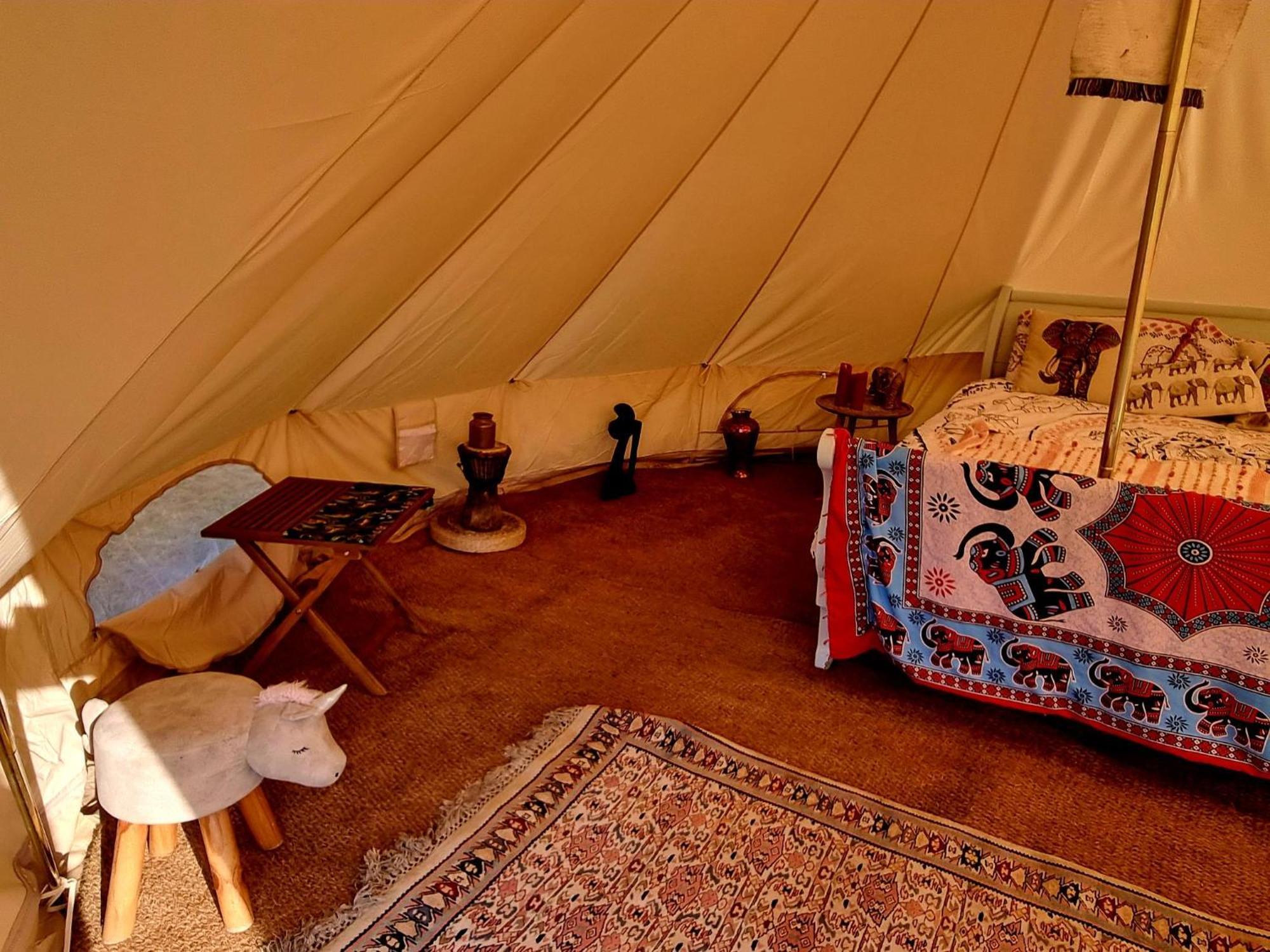 Secret Garden Glamping African Themed Tent Newark upon Trent Dış mekan fotoğraf