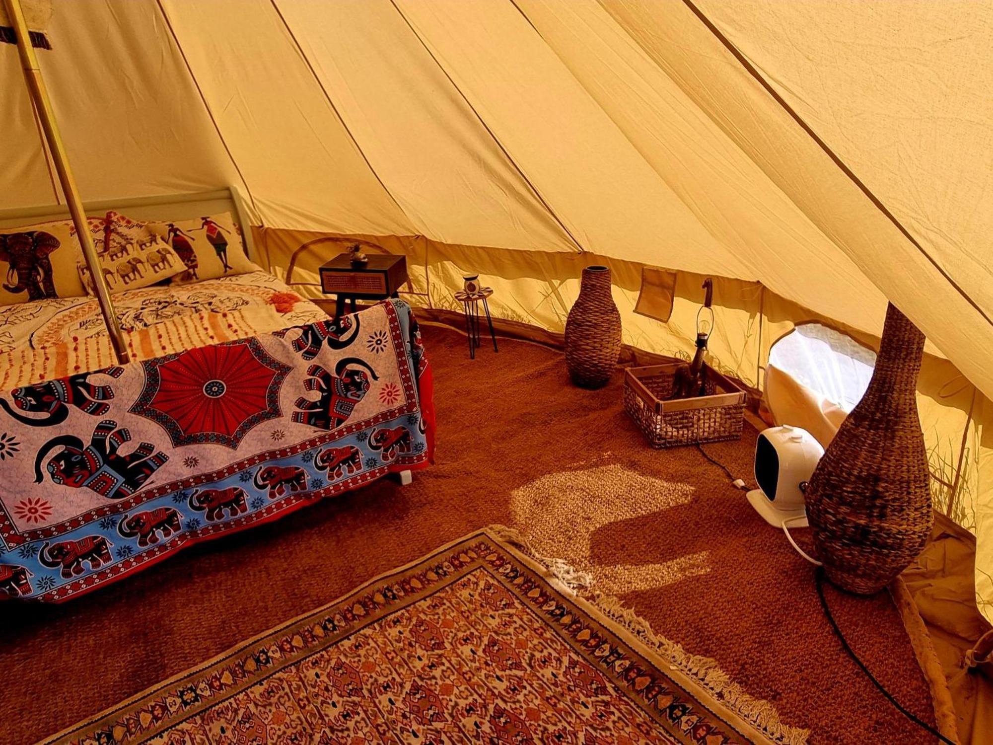 Secret Garden Glamping African Themed Tent Newark upon Trent Dış mekan fotoğraf