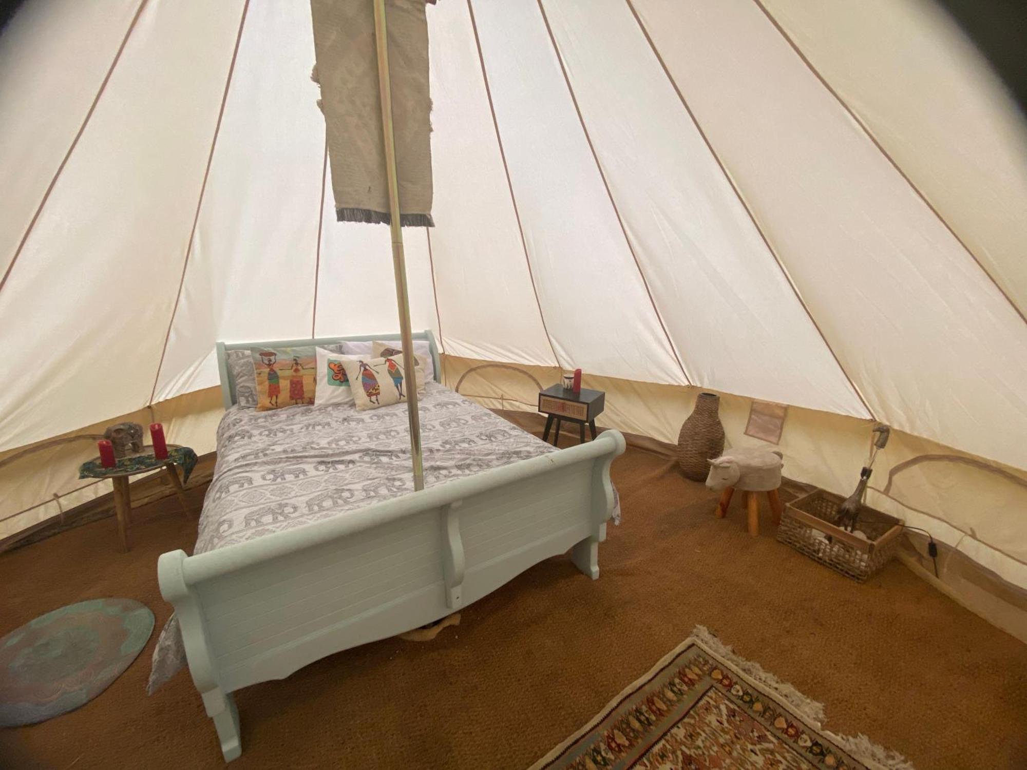 Secret Garden Glamping African Themed Tent Newark upon Trent Dış mekan fotoğraf